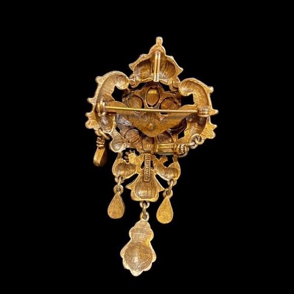 Florenza Gilded Victorian Revival Brooch with Garnet & Opal Rhinestones 1960s - Picture 3 of 7
